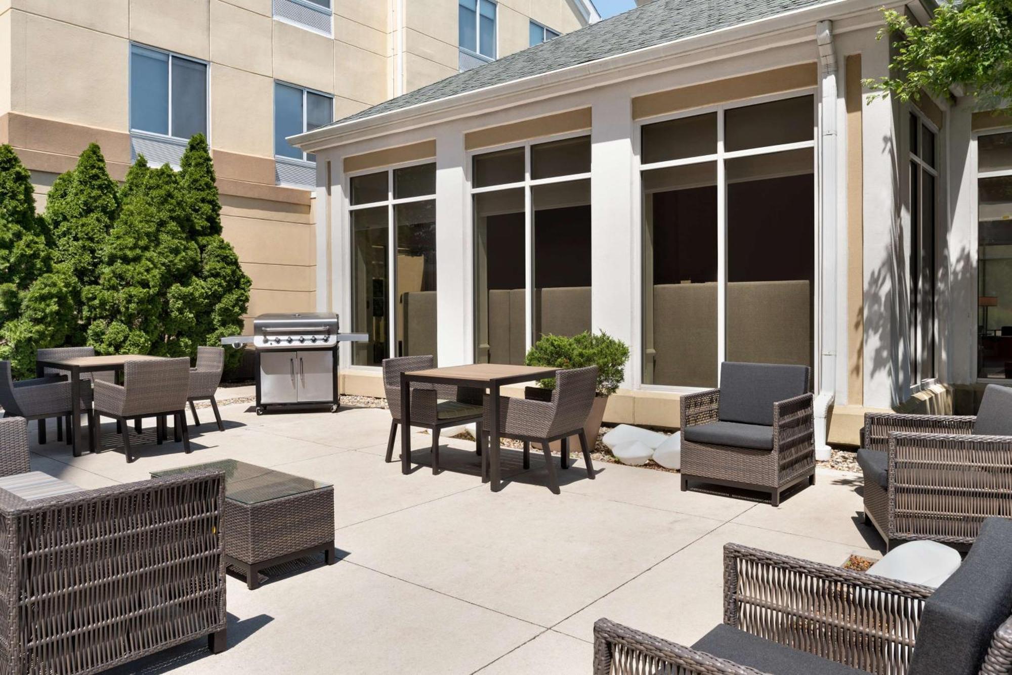 Hilton Garden Inn Fort Wayne Ellisville Exterior photo