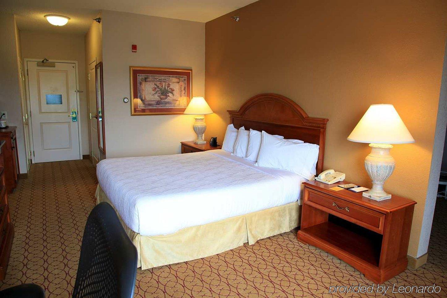 Hilton Garden Inn Fort Wayne Ellisville Room photo